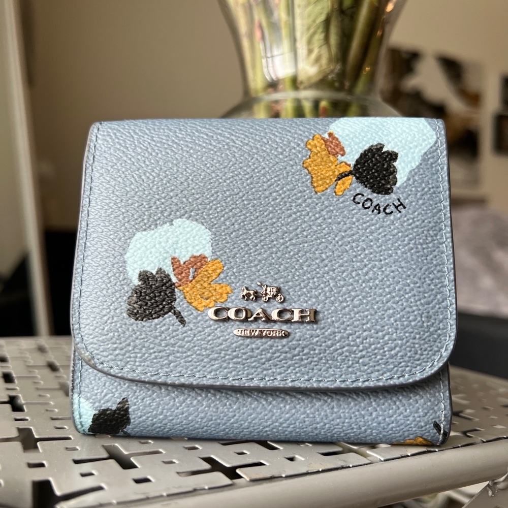 Leather Coach Wallet for Women(NWOT)